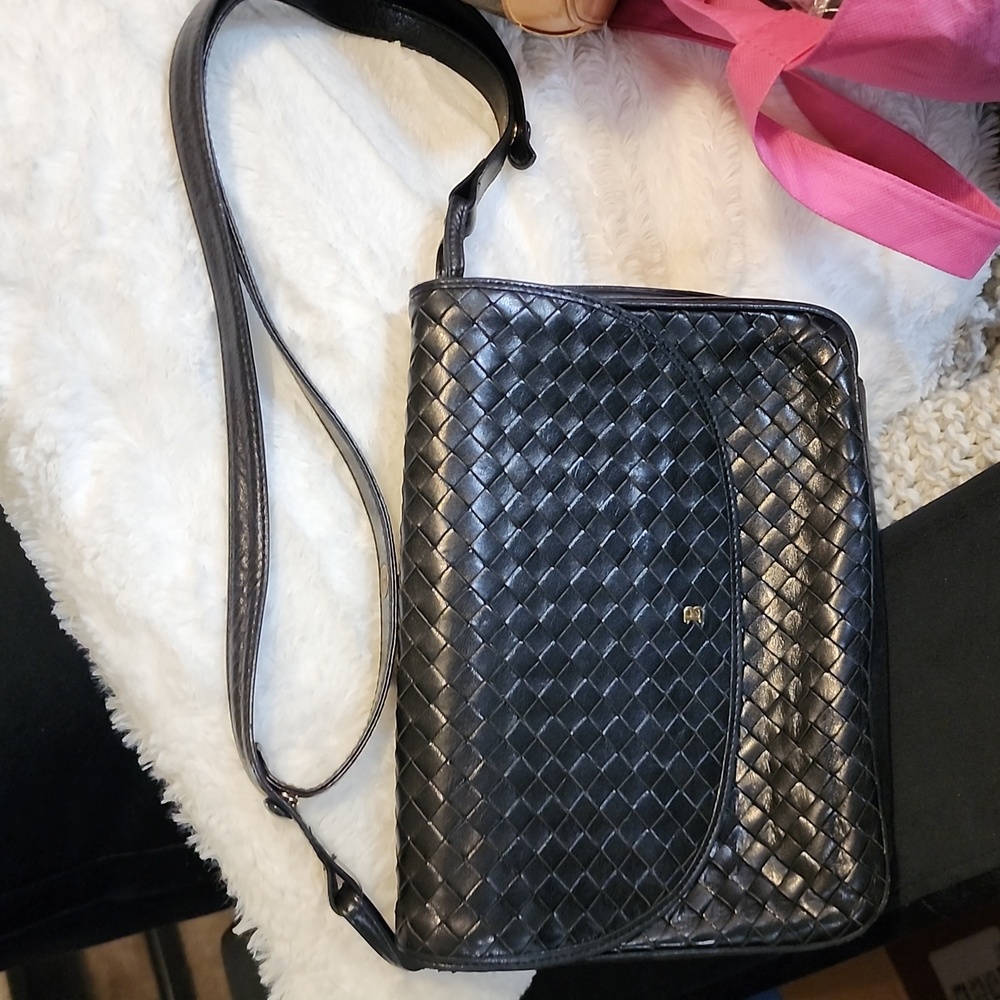Vintage Bally 2 Way Leather Bag with dry peel